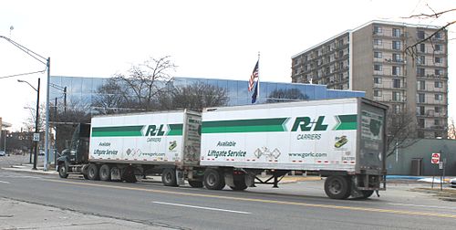 500px-R+L_Carriers_truck_with_tanden_trailer_Ypsilanti_Michigan_Michigan